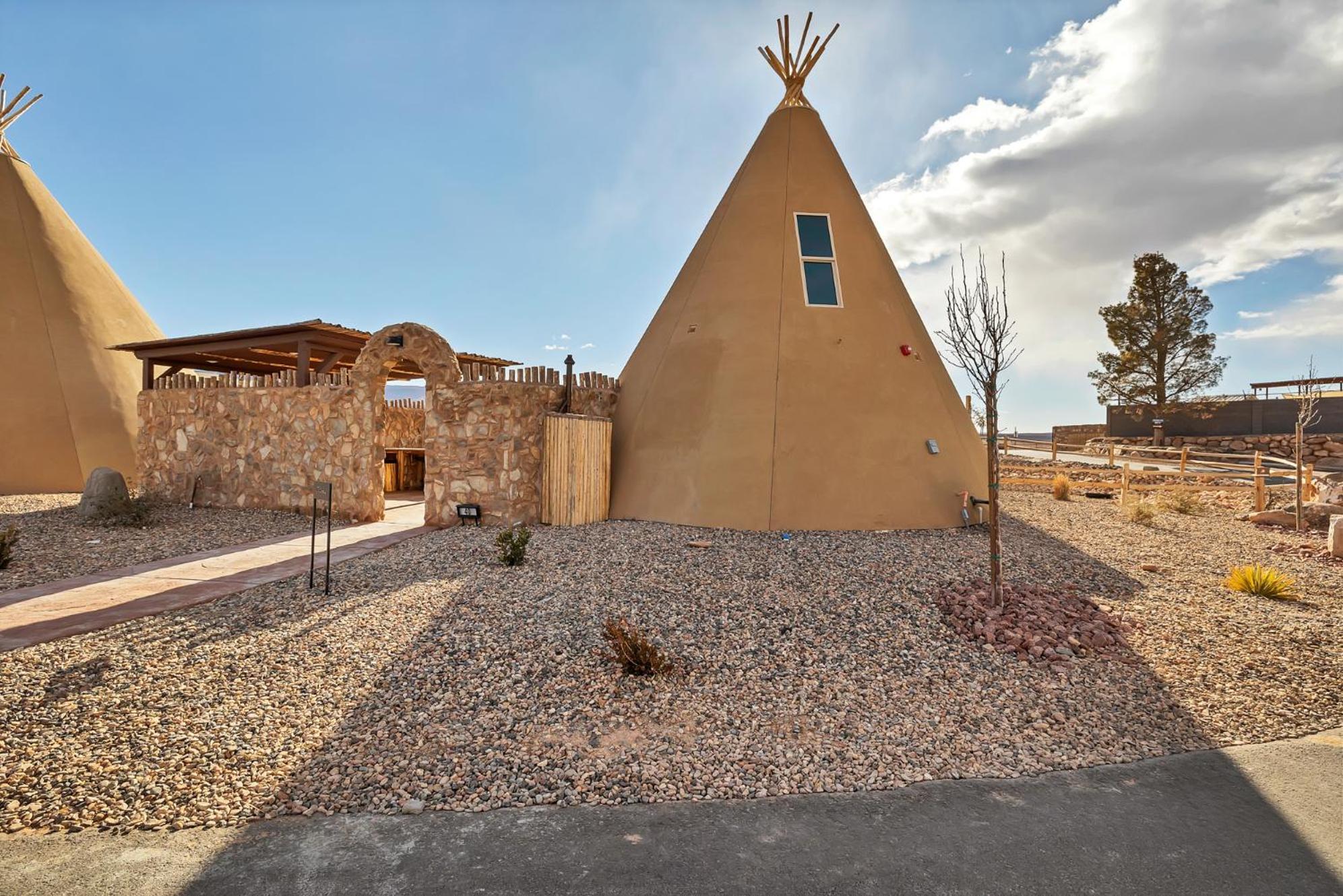 Zion White Bison Glamping & Rv Resort Virgin Exteriér fotografie